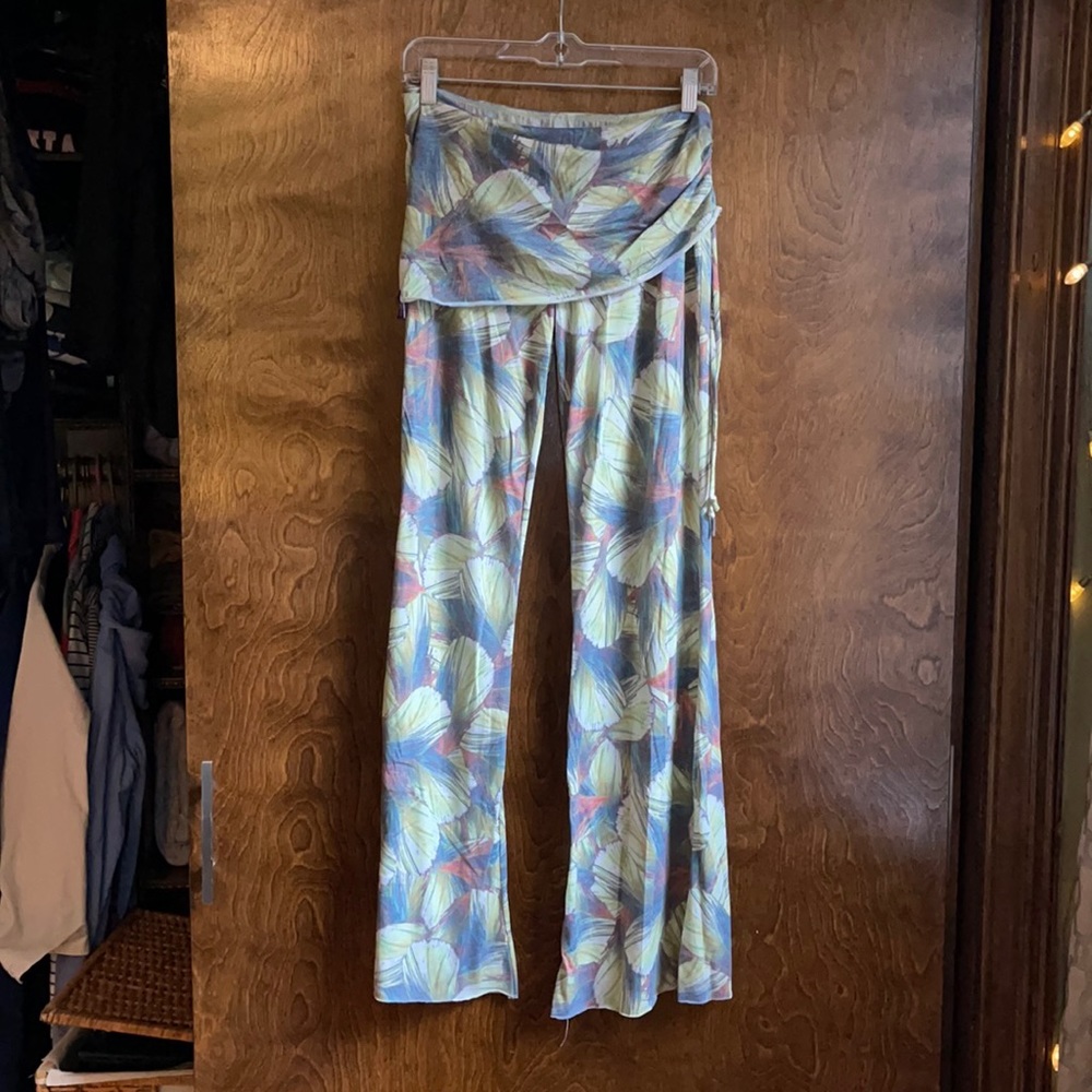 Violet Love casual pants